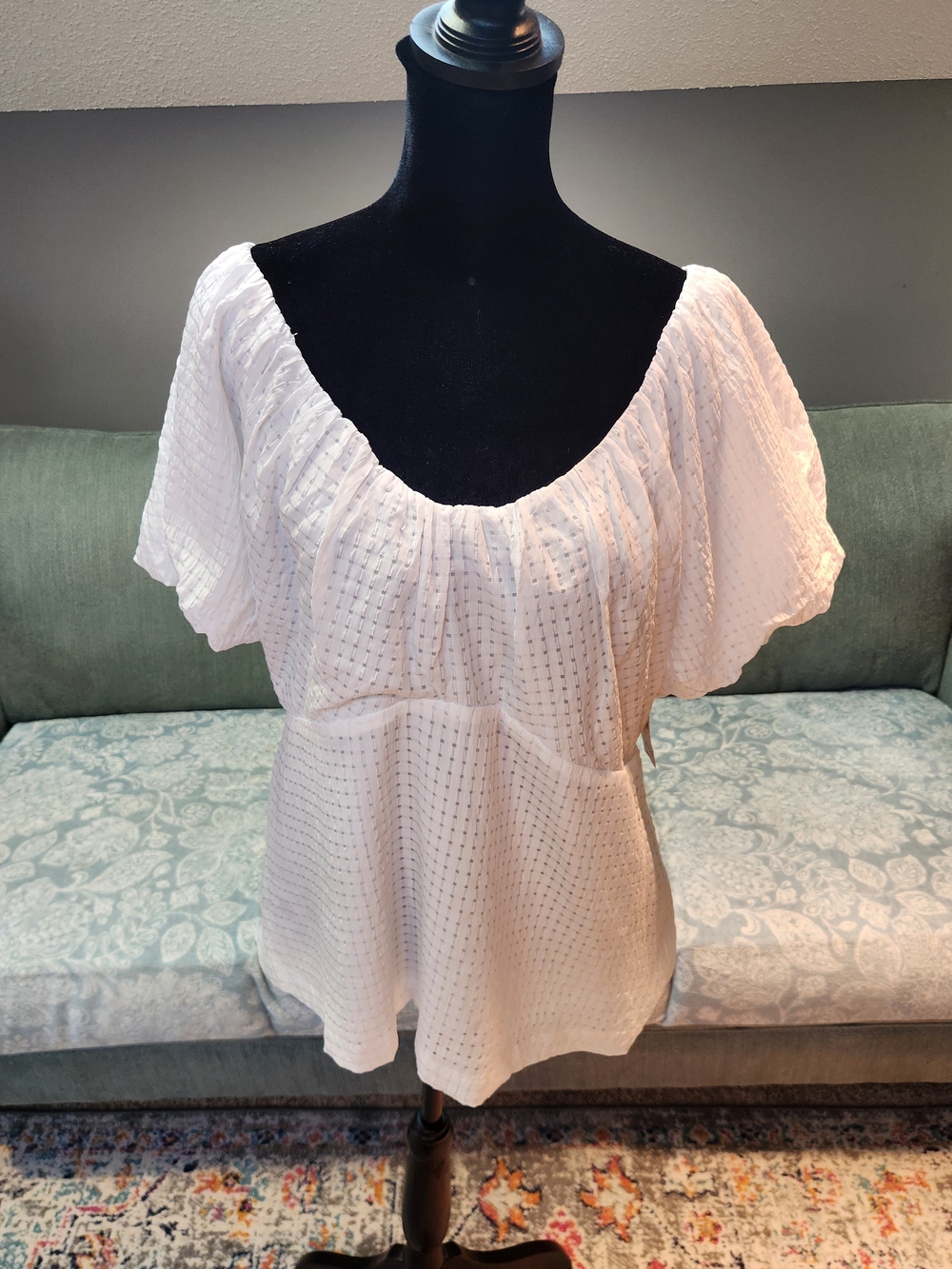 Old Navy White Eyelet Peasant Top Blouse XL Tall NWT New! Smocked
